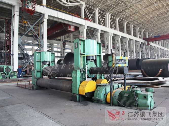 Three roller coiling machine